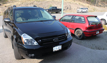 ski-bum-car-with-van